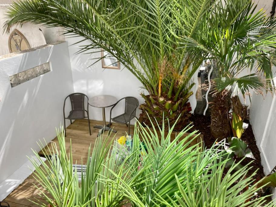 Brighton Palms Apartment ภายนอก รูปภาพ