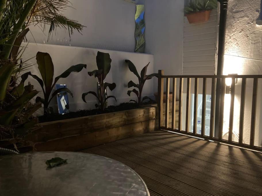 Brighton Palms Apartment ภายนอก รูปภาพ